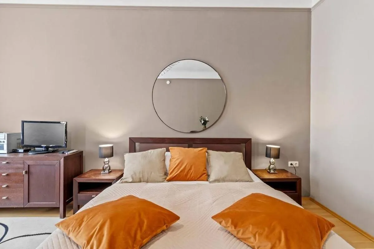 Neben Augarten I 5 Min To Metro I 10 Min To City Vienna Apartment