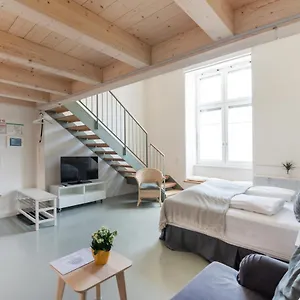 Apartment Vorgarten - Central, New And Stylish For Your Comfortable In, Wien