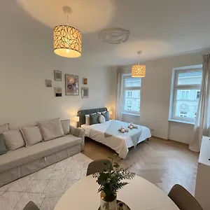  Apartament Luxurious One Near Schoenbrunn Palace