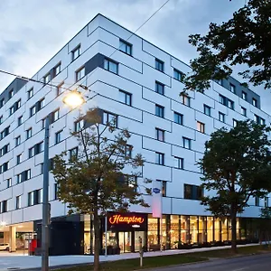 Hampton By Hilton Messe Hotell