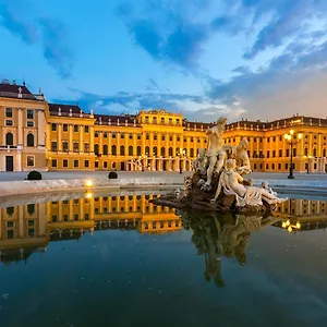 Luxe View Schoenbrunn Vienna