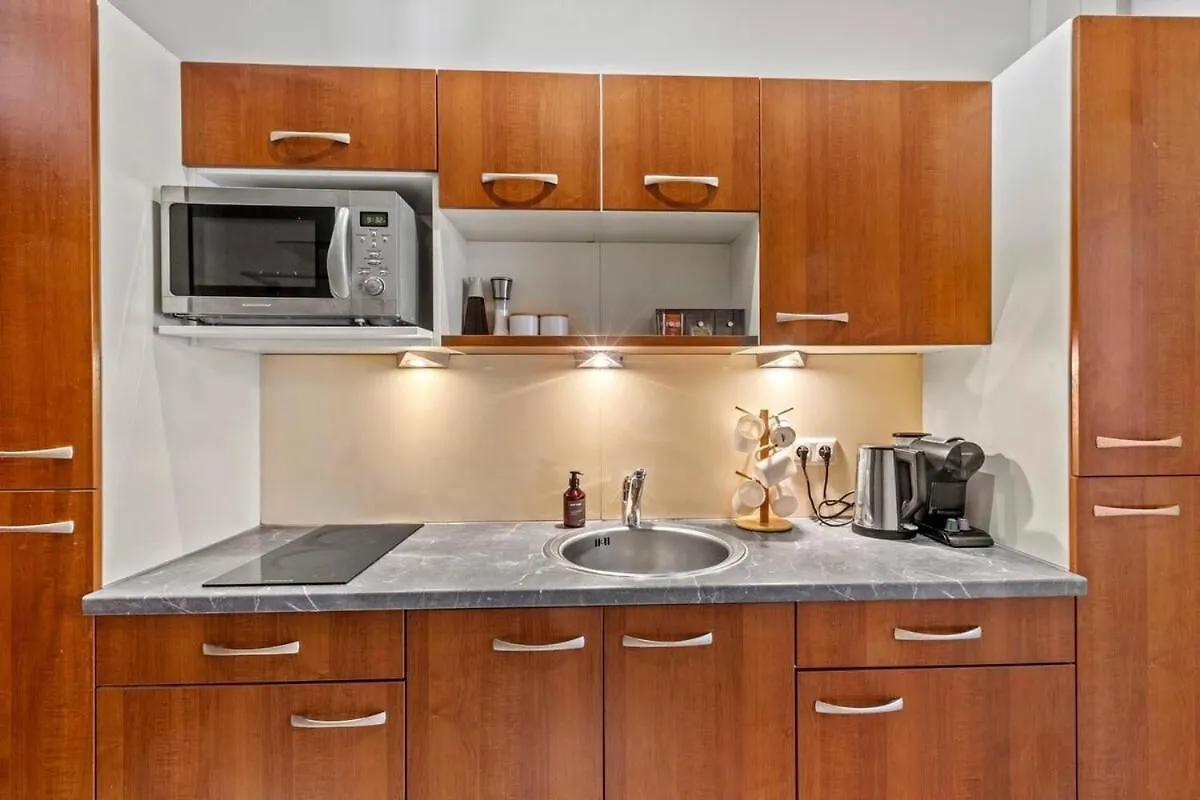 Apartment Neben Augarten I 5 Min To Metro I 10 Min To City Vienna Austria